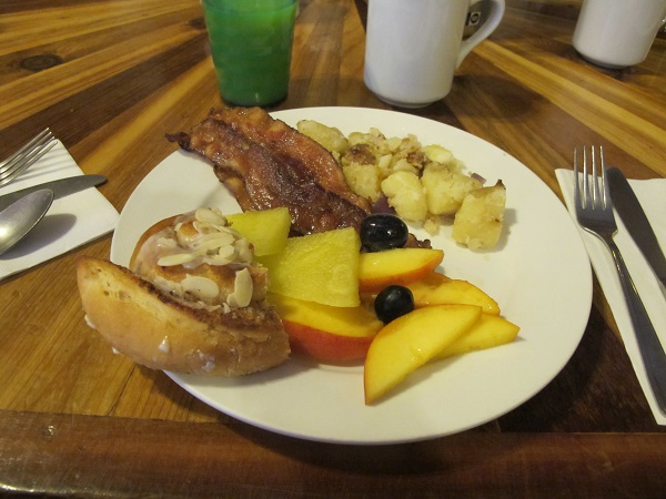 Fresh, local and hearty breakfast at Cathedral Lakes Lodge