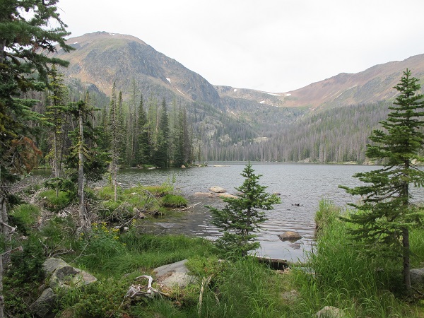 Remote mountain lakes great for fishing in Cathedral Mountain Park