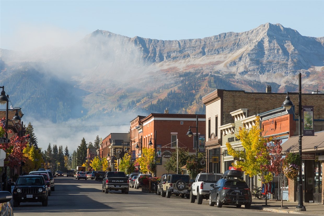 Downtown Fernie buildings with mountains in the distance
