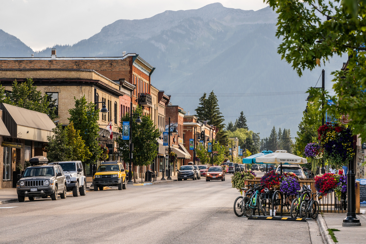 A street in Fernie lined with parked cars
